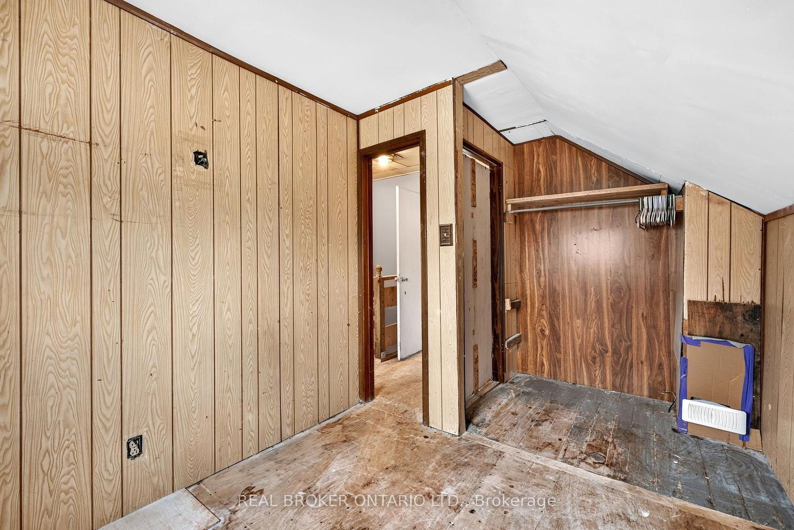 19 Coleman Street • Huron East, ON photo 26