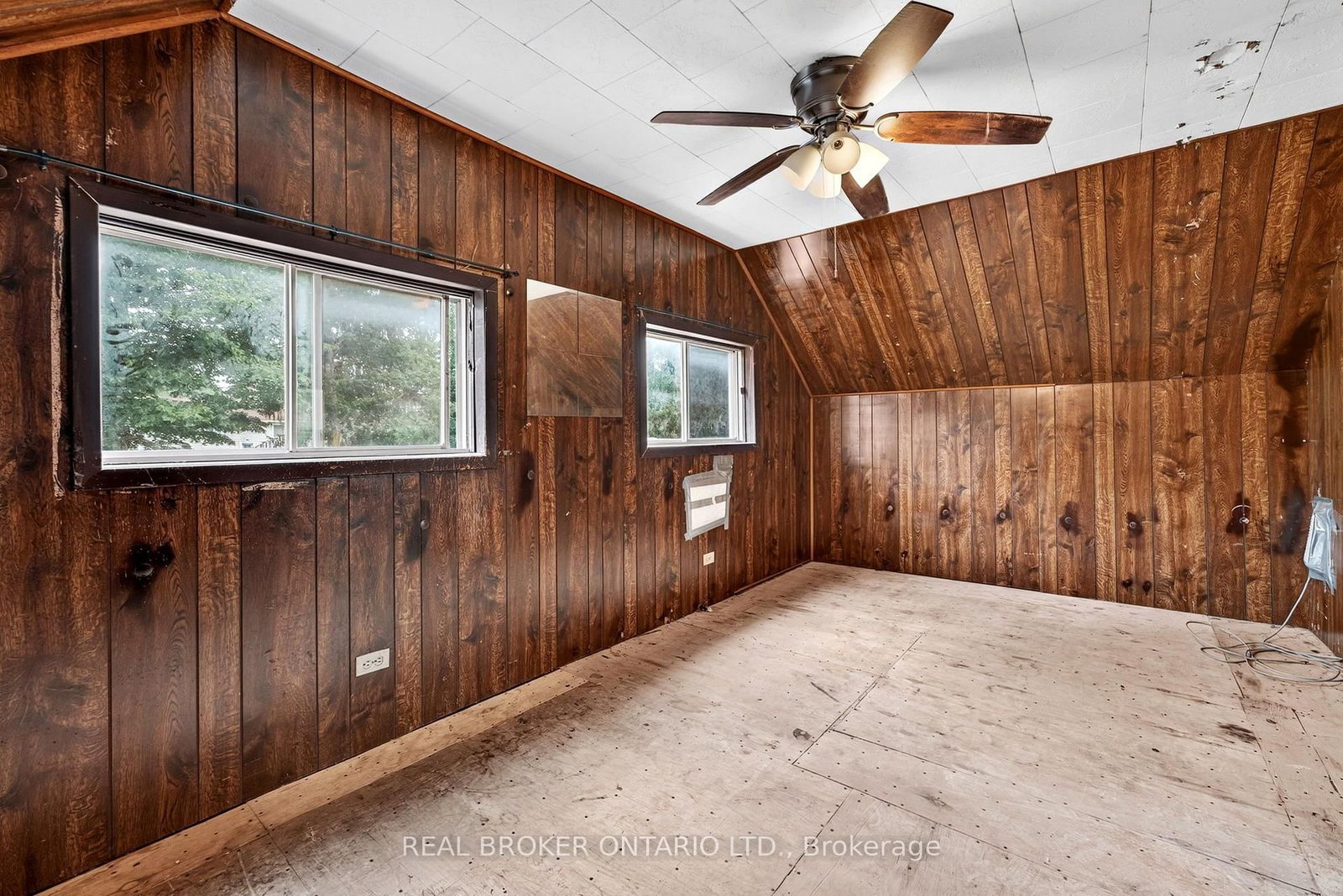 19 Coleman Street • Huron East, ON photo 28