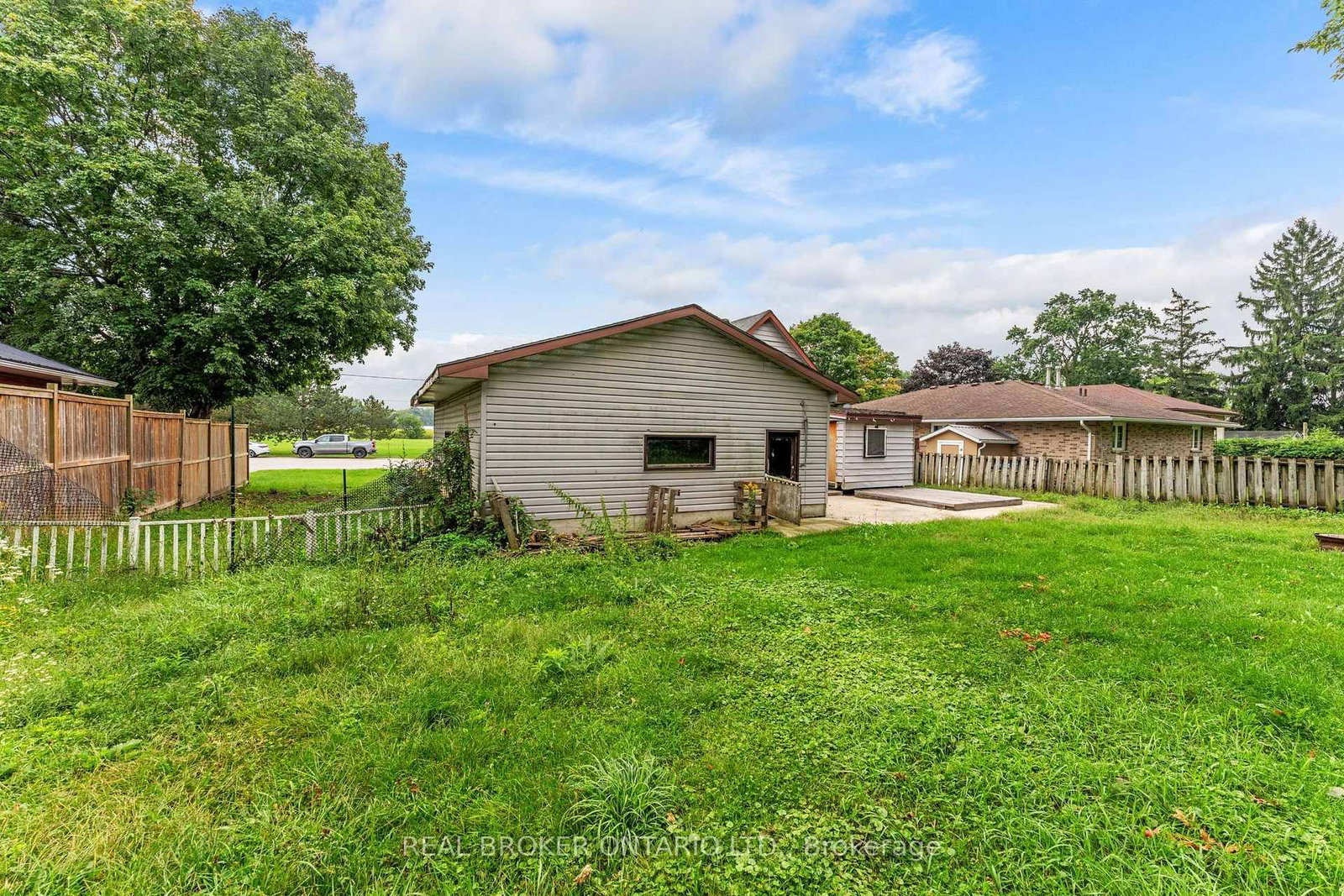 19 Coleman Street • Huron East, ON photo 40