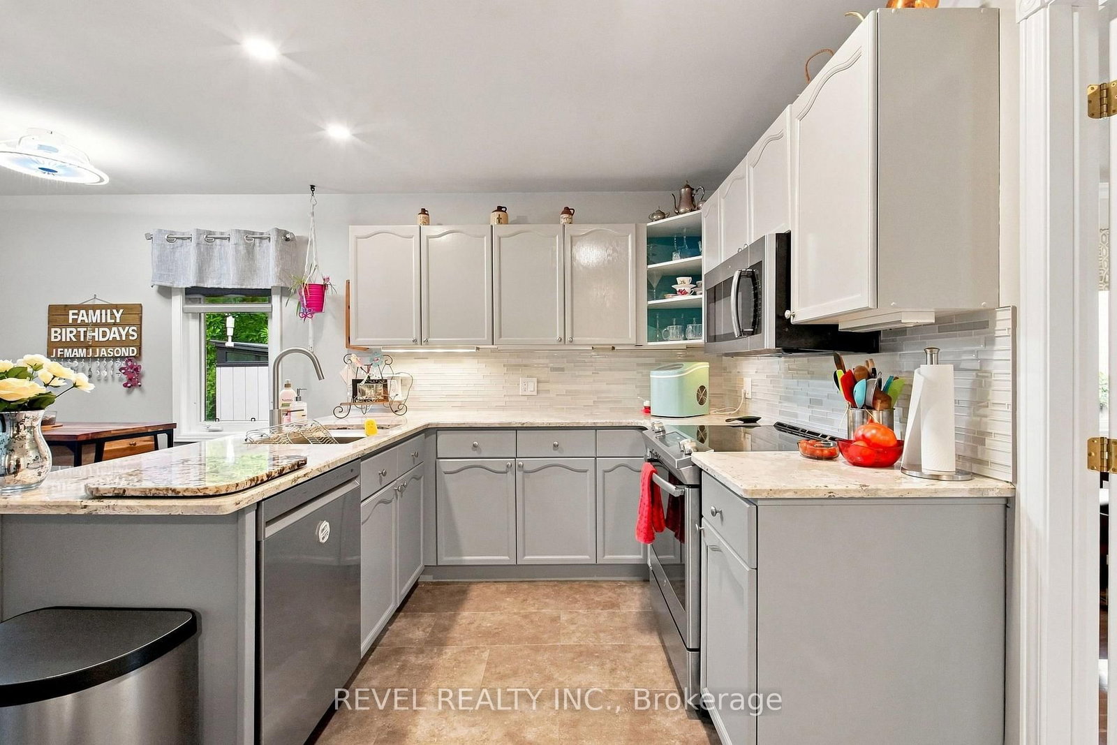 445 Nickerson Drive • Cobourg, ON photo 9