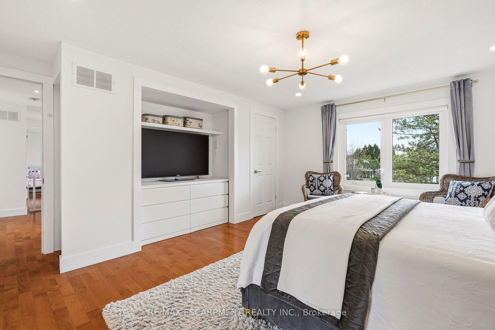 26 Weneil Drive • Hamilton, ON photo 19