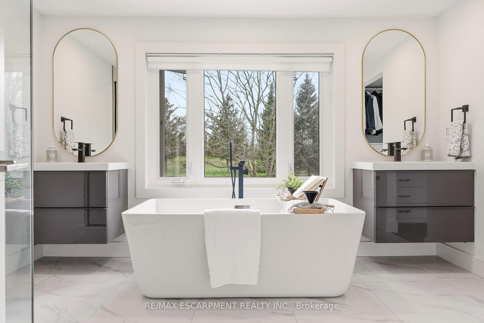 26 Weneil Drive • Hamilton, ON photo 20