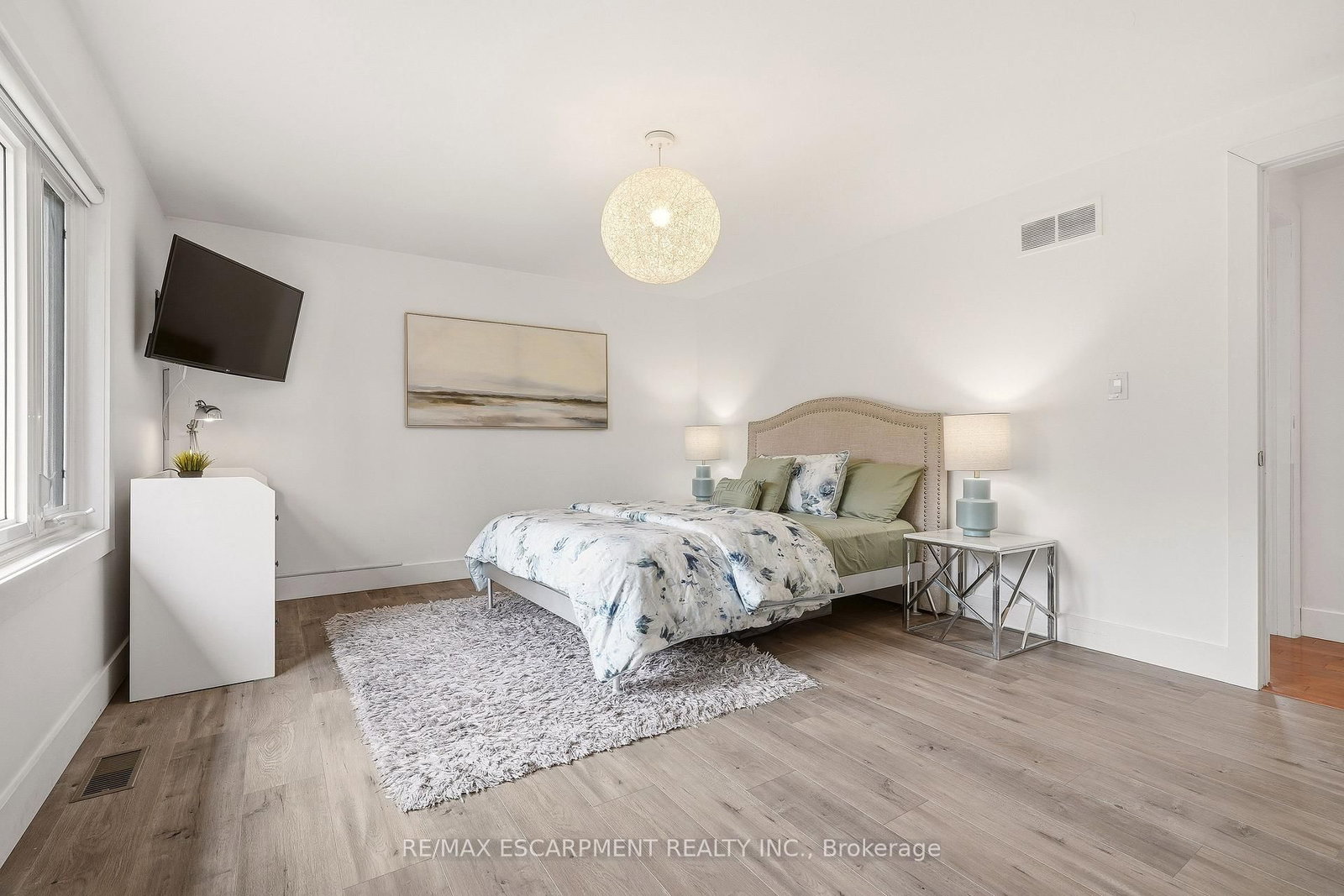26 Weneil Drive • Hamilton, ON photo 22