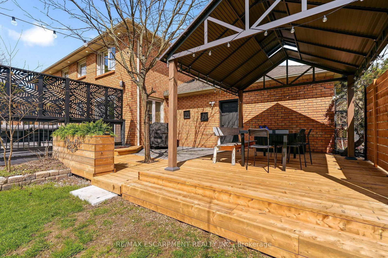 26 Weneil Drive • Hamilton, ON photo 33