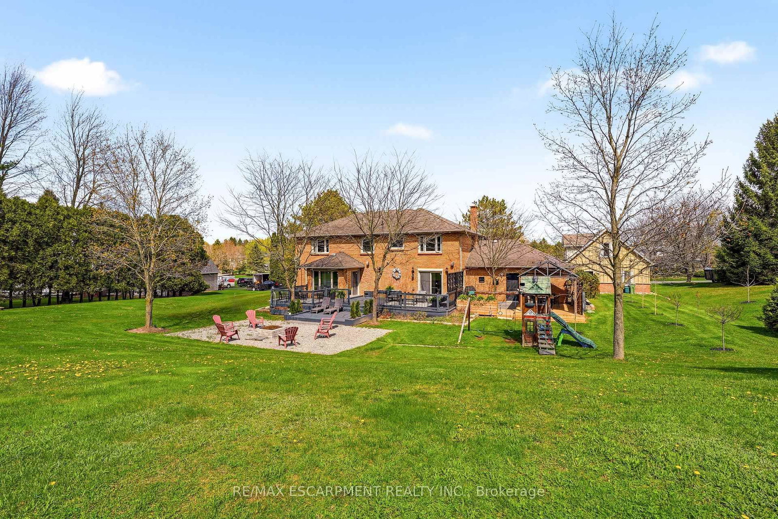 26 Weneil Drive • Hamilton, ON photo 36