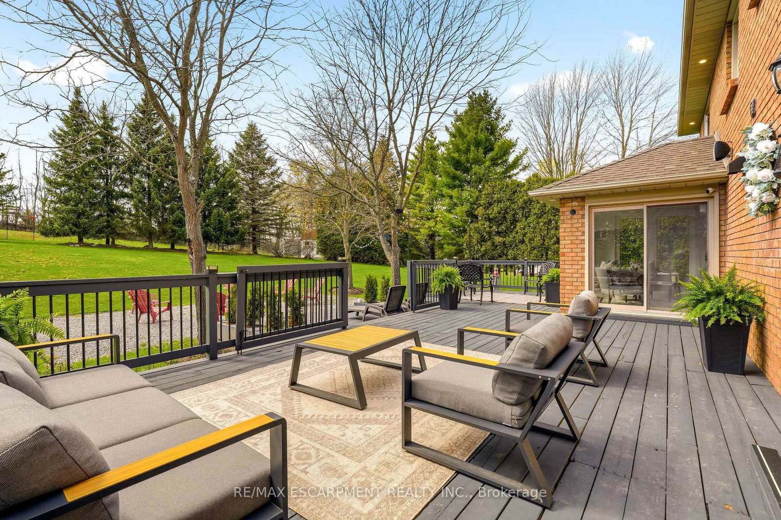 26 Weneil Drive • Hamilton, ON photo 38