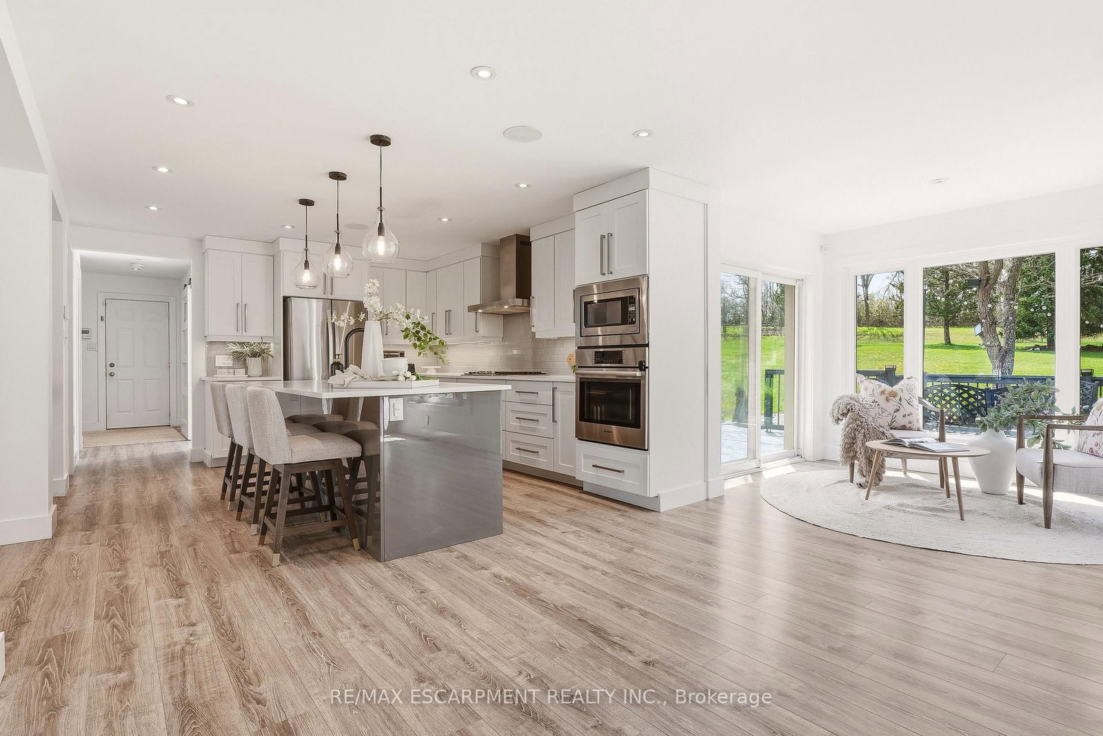 26 Weneil Drive • Hamilton, ON photo 5