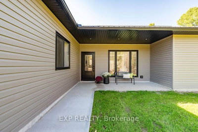2394A Highway Highway • Renfrew, ON photo 4