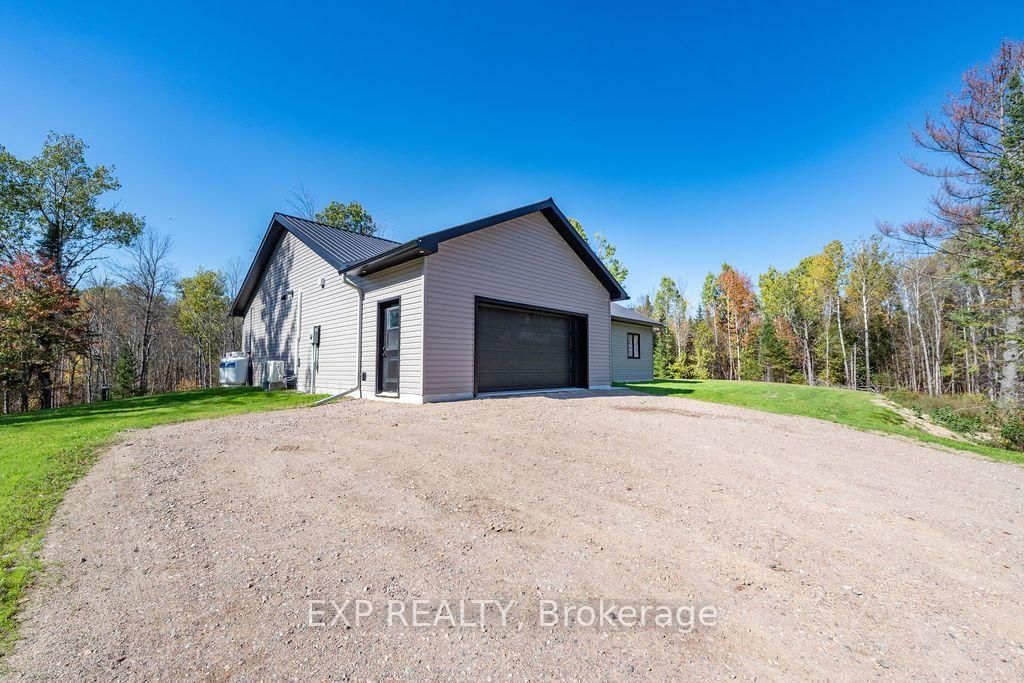 2394A Highway Highway • Renfrew, ON photo 41