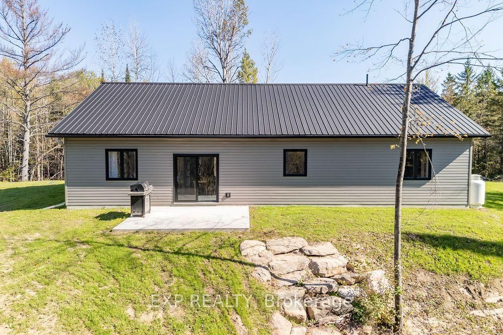 2394A Highway Highway • Renfrew, ON photo 42
