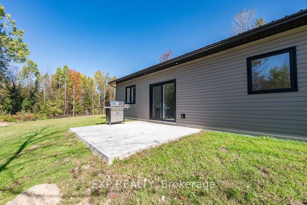 2394A Highway Highway • Renfrew, ON photo 6