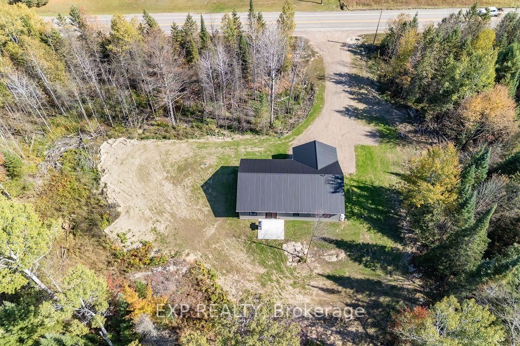 2394A Highway Highway • Renfrew, ON photo 8