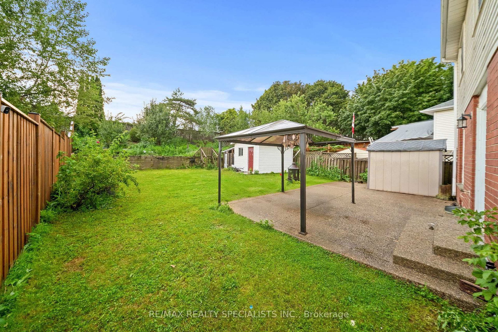 110 Steeles Crescent • Cambridge, ON photo 33