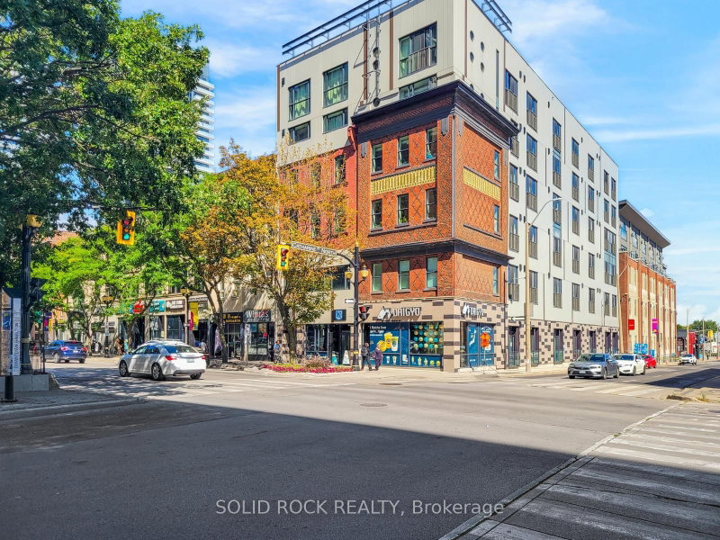 101 - 121 King Street E