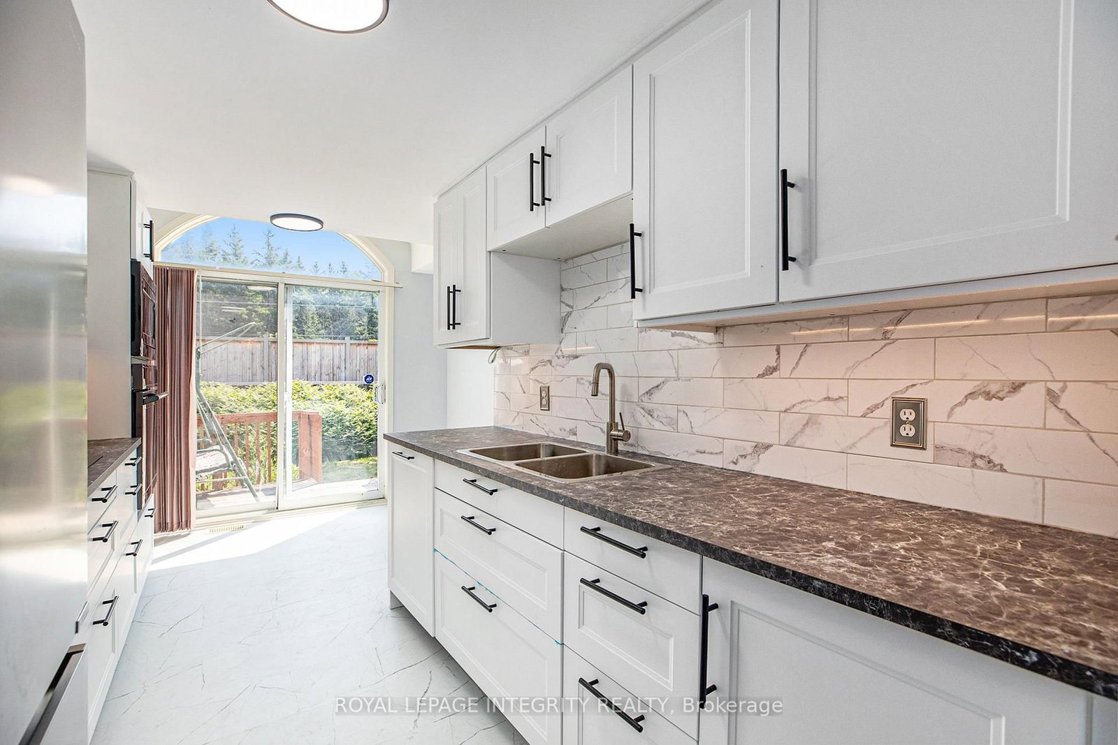 67 Landover Crescent • Ottawa, ON photo 12
