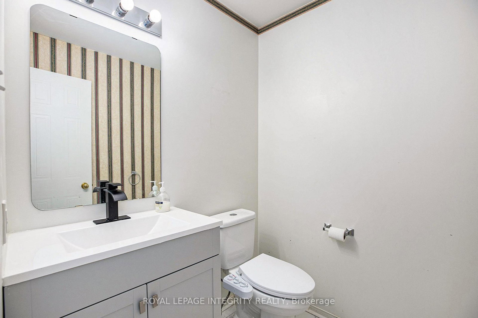 67 Landover Crescent • Ottawa, ON photo 13