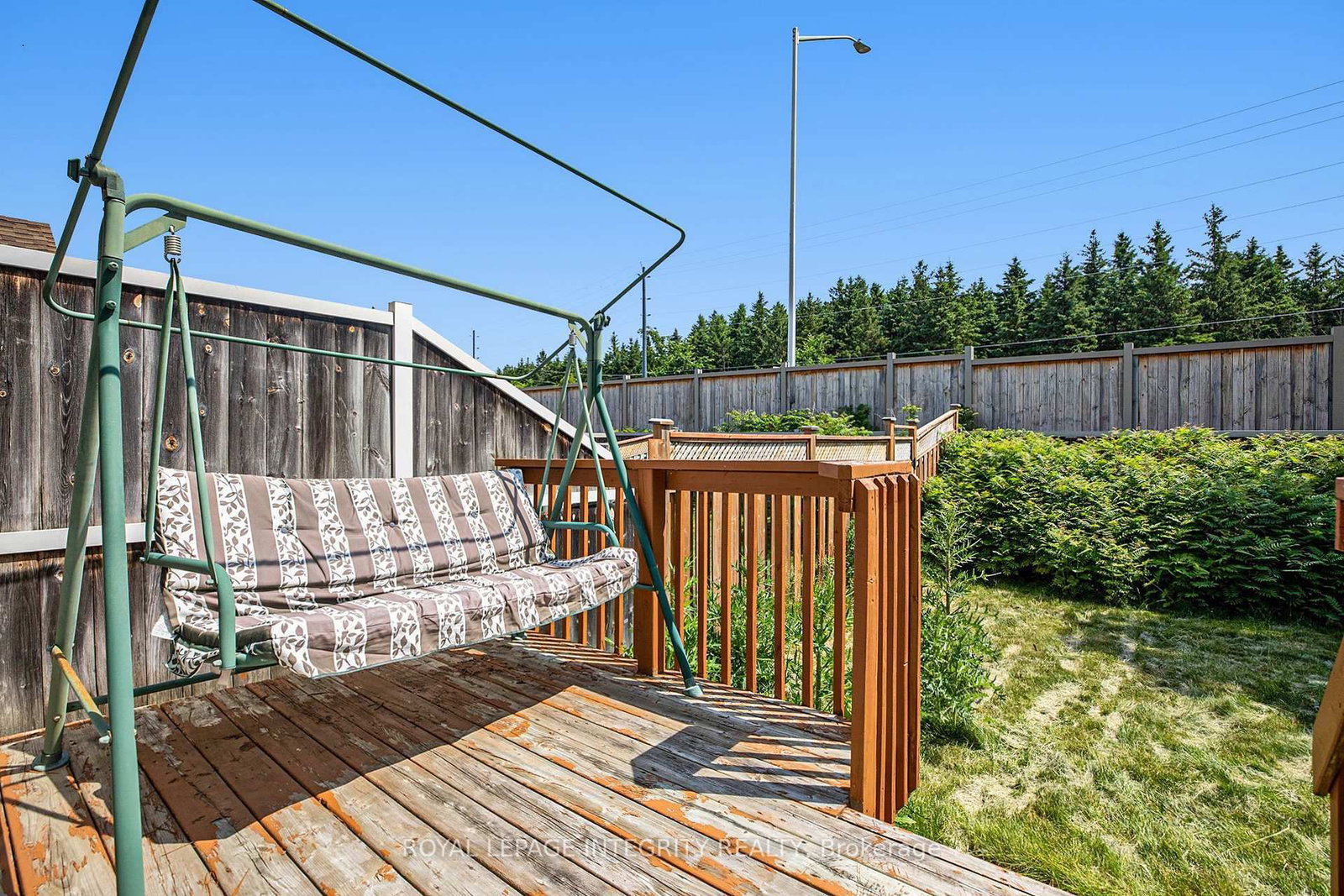 67 Landover Crescent • Ottawa, ON photo 22