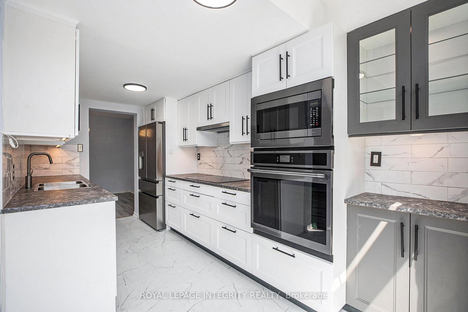 67 Landover Crescent • Ottawa, ON photo 9