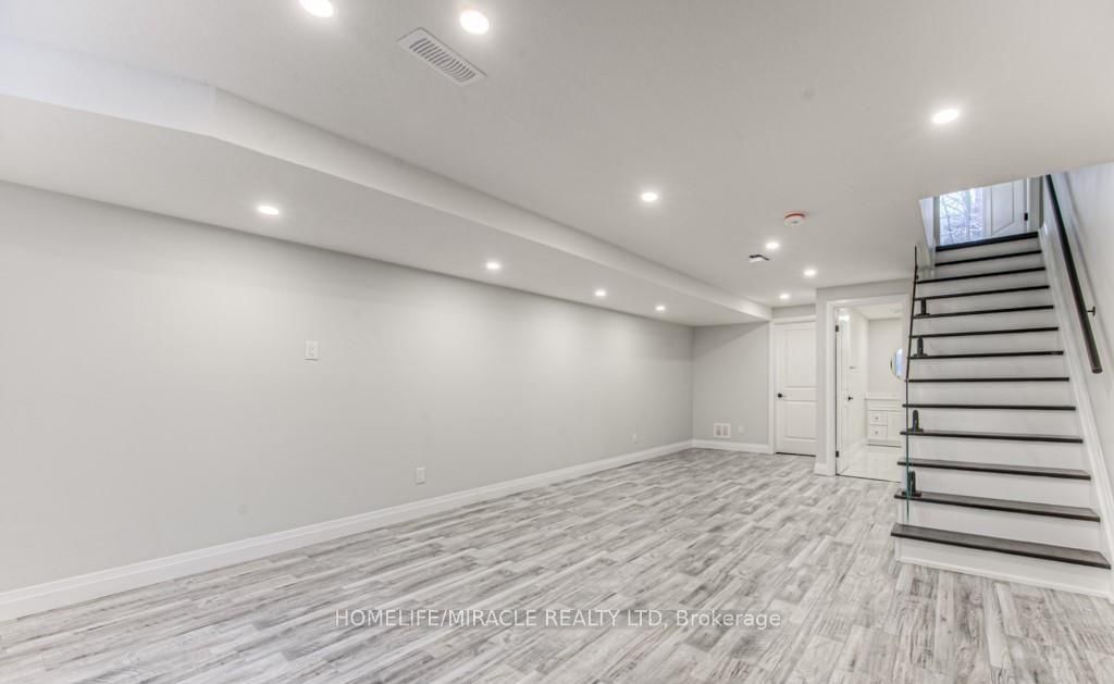 152 Overlea Drive • Kitchener, ON photo 27