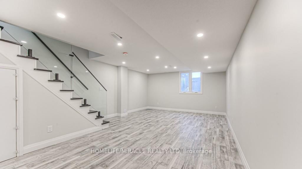 152 Overlea Drive • Kitchener, ON photo 5