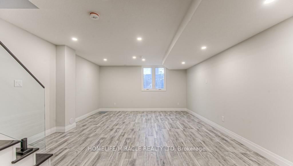 152 Overlea Drive • Kitchener, ON photo 9