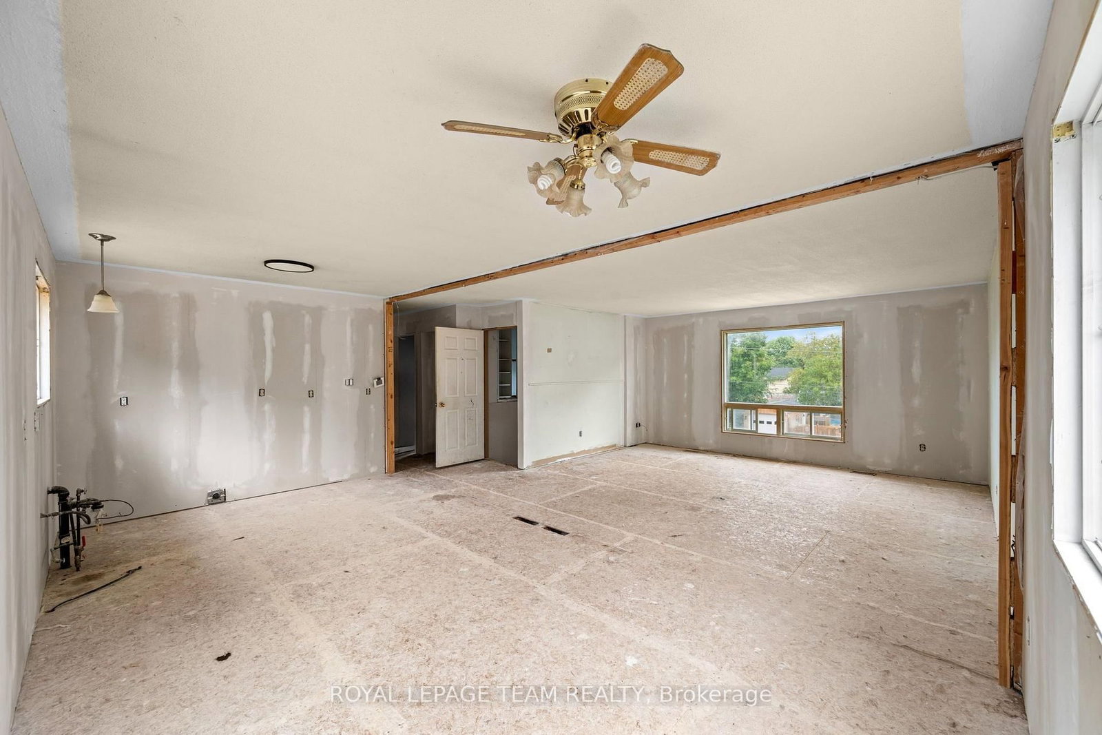 116 Colina Street • Almonte, ON photo 11