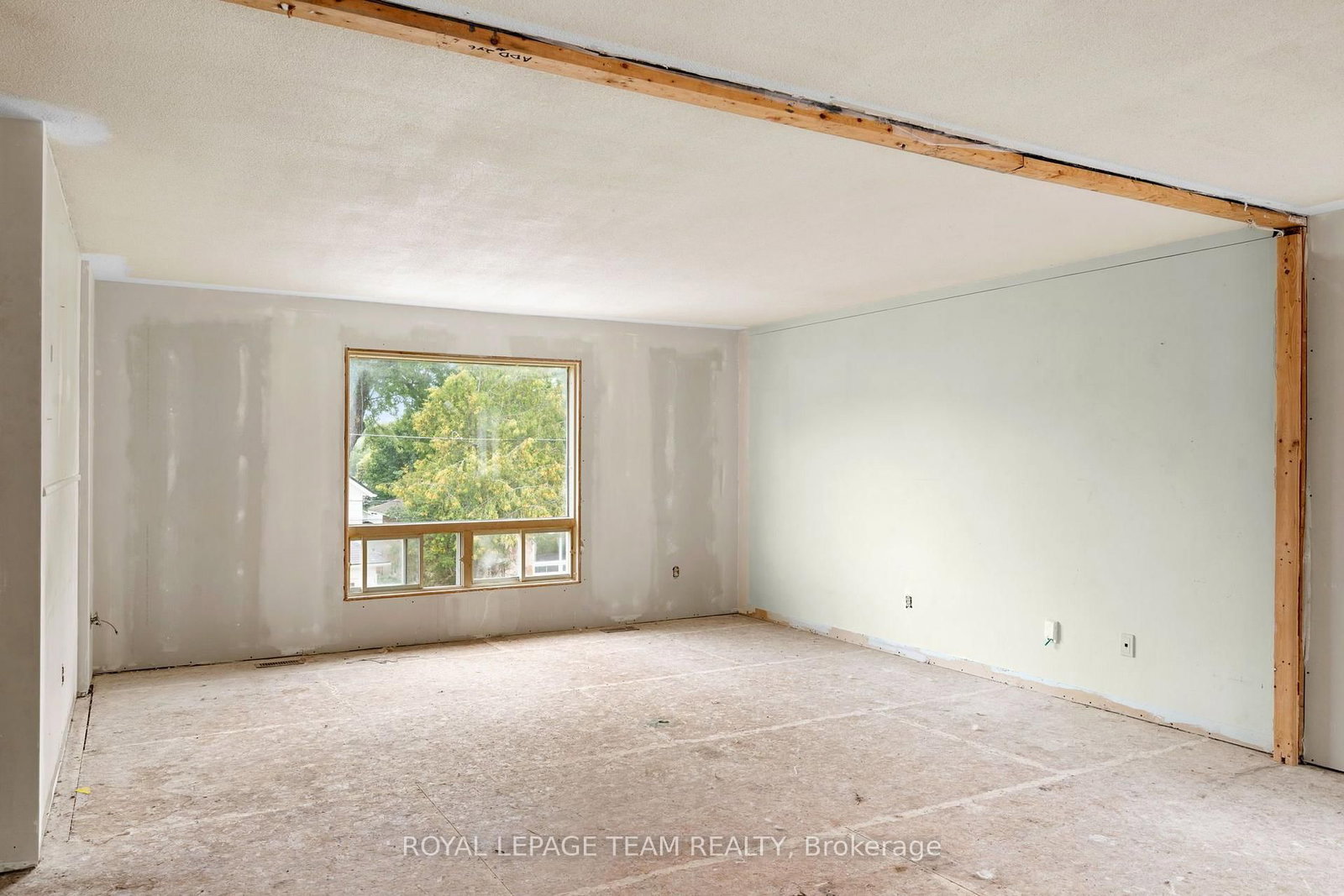 116 Colina Street • Almonte, ON photo 9