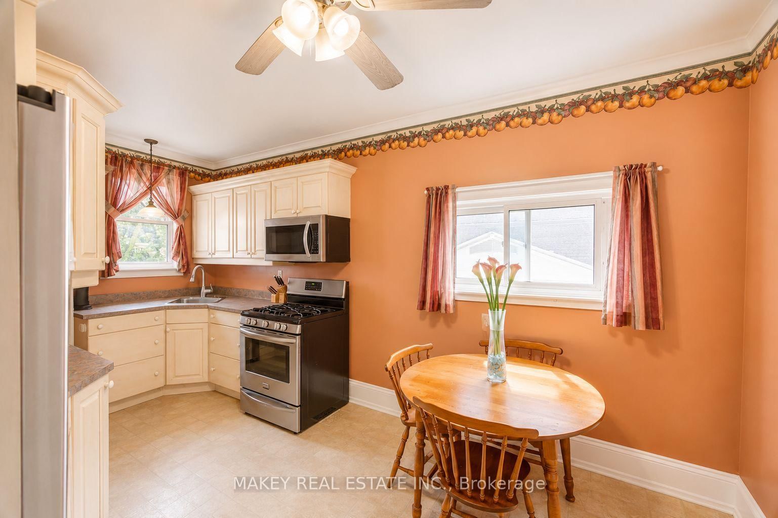 314 Queen Street • Woodstock, ON photo 34