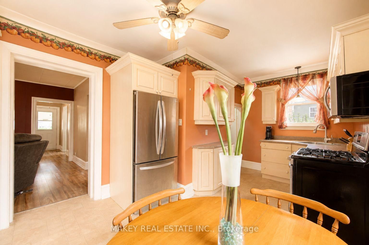 314 Queen Street • Woodstock, ON photo 40