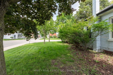 314 Queen Street • Woodstock, ON photo 5