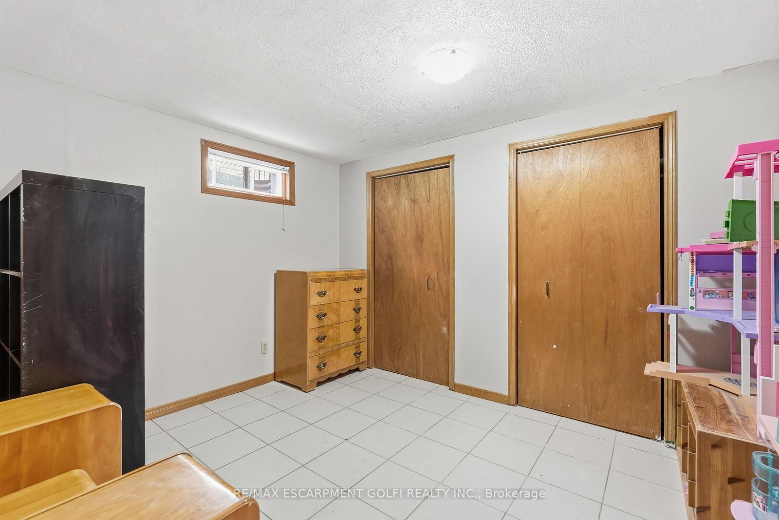 138 Livingston Avenue • Grimsby, ON photo 28