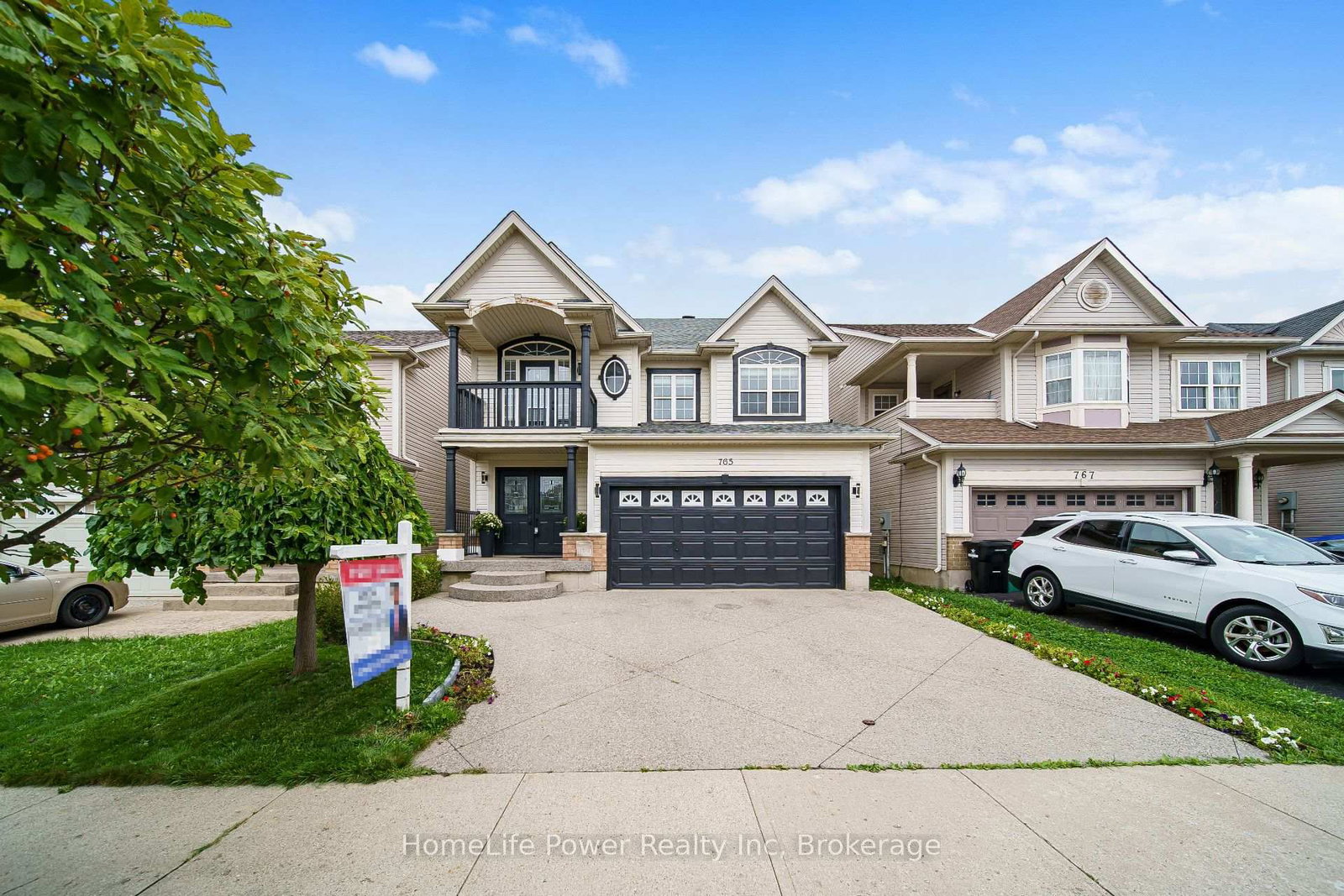 765 BRANDENBURG Boulevard • Waterloo, ON photo 1