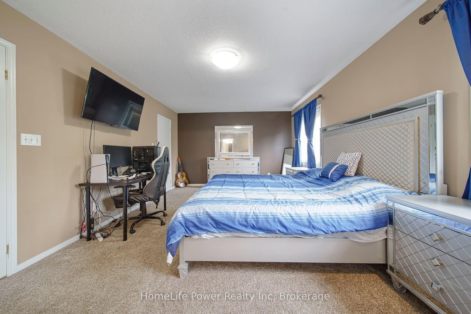 765 BRANDENBURG Boulevard • Waterloo, ON photo 31