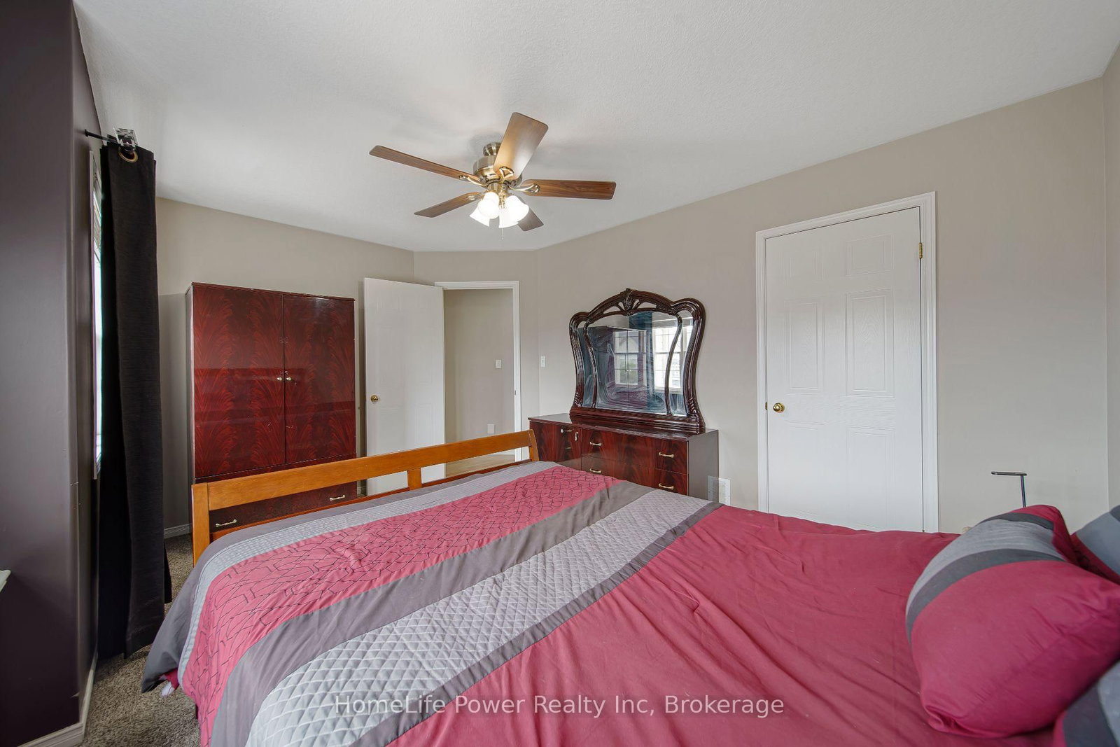 765 BRANDENBURG Boulevard • Waterloo, ON photo 34