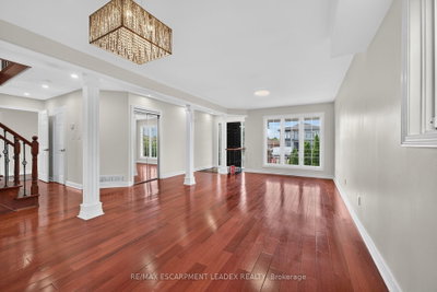 1429 Upper Sherman Avenue • Hamilton, ON photo 6