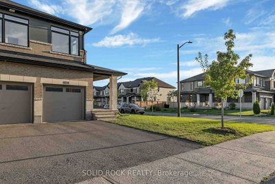 859 Solarium Avenue E • Ottawa, ON photo 2