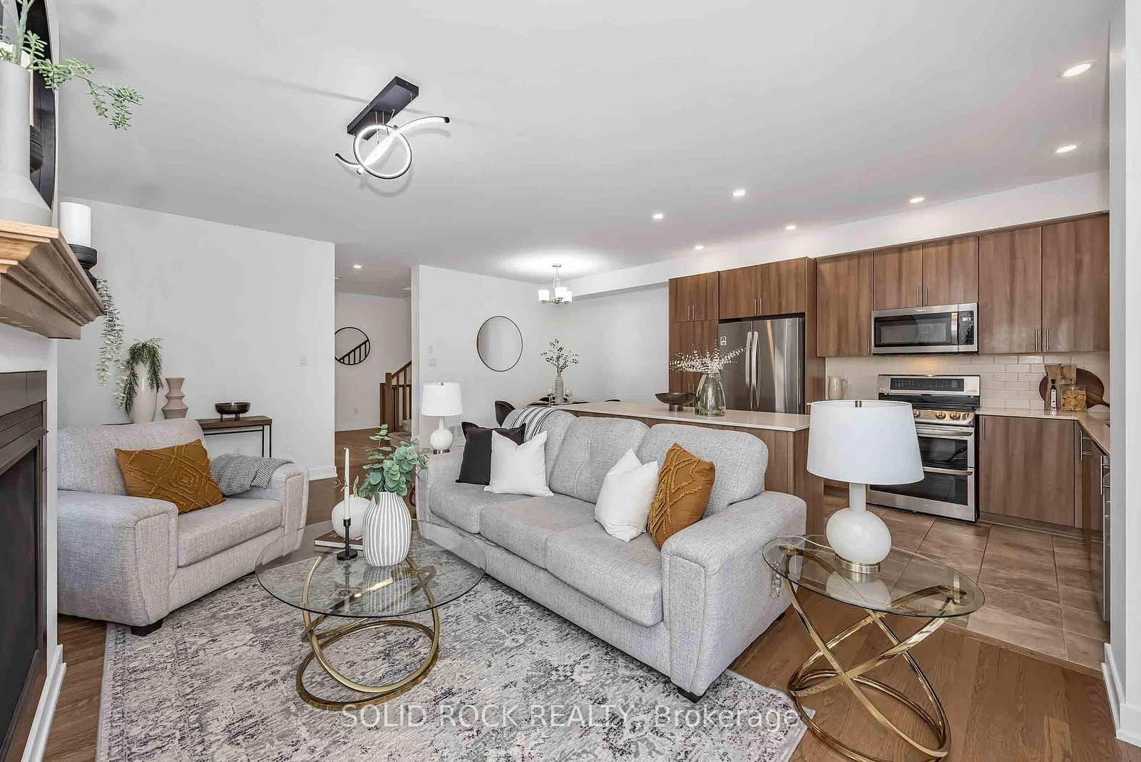 859 Solarium Avenue E • Ottawa, ON photo 8
