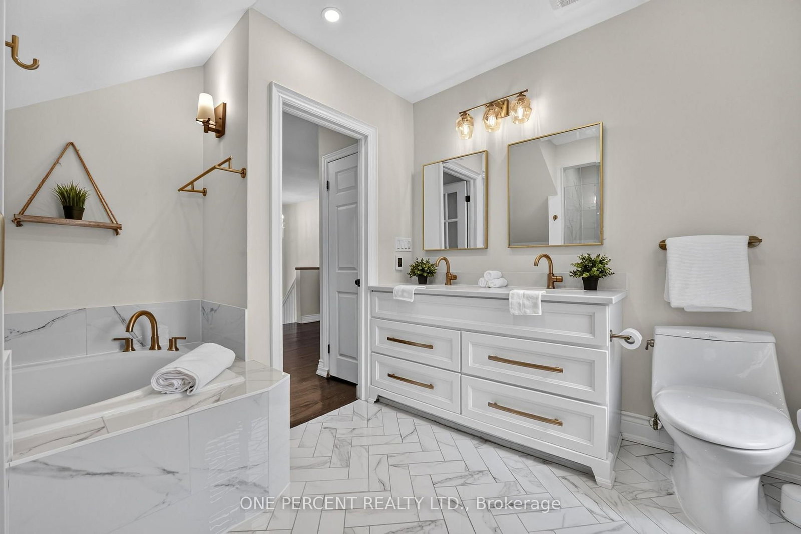16 Beulah Avenue • Hamilton, ON photo 36