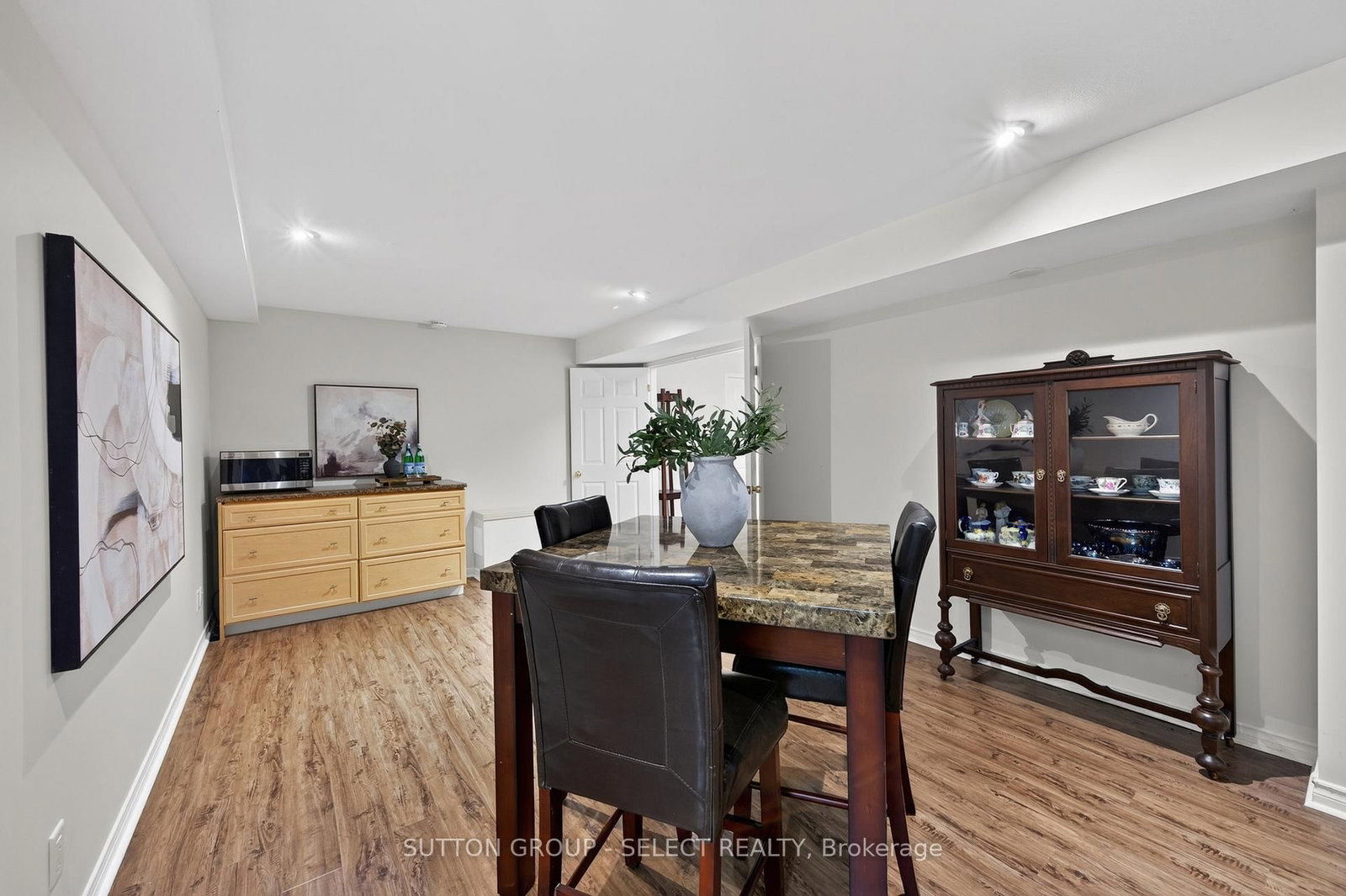 1316 Corley Drive N • London North, ON photo 32