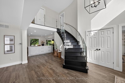 1316 Corley Drive N • London North, ON photo 4