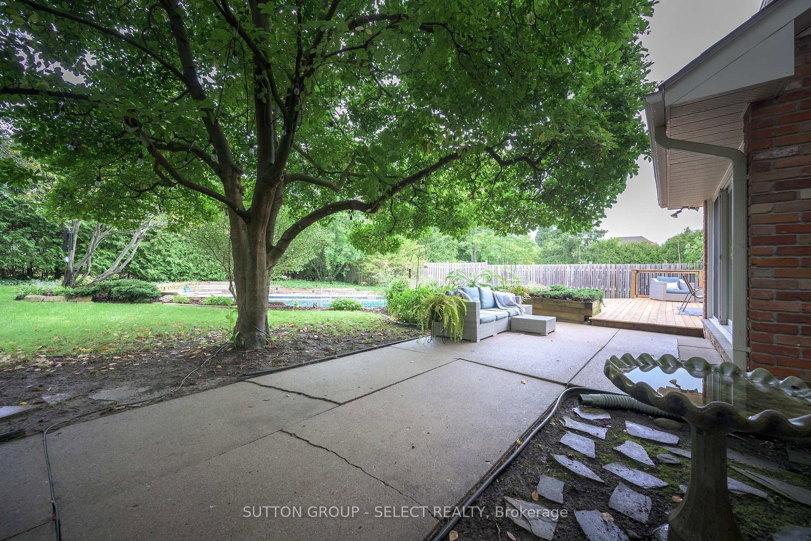 1316 Corley Drive N • London North, ON photo 42