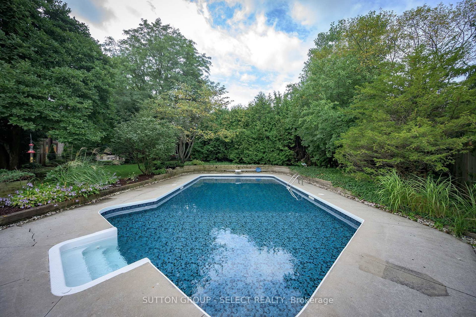 1316 Corley Drive N • London North, ON photo 43
