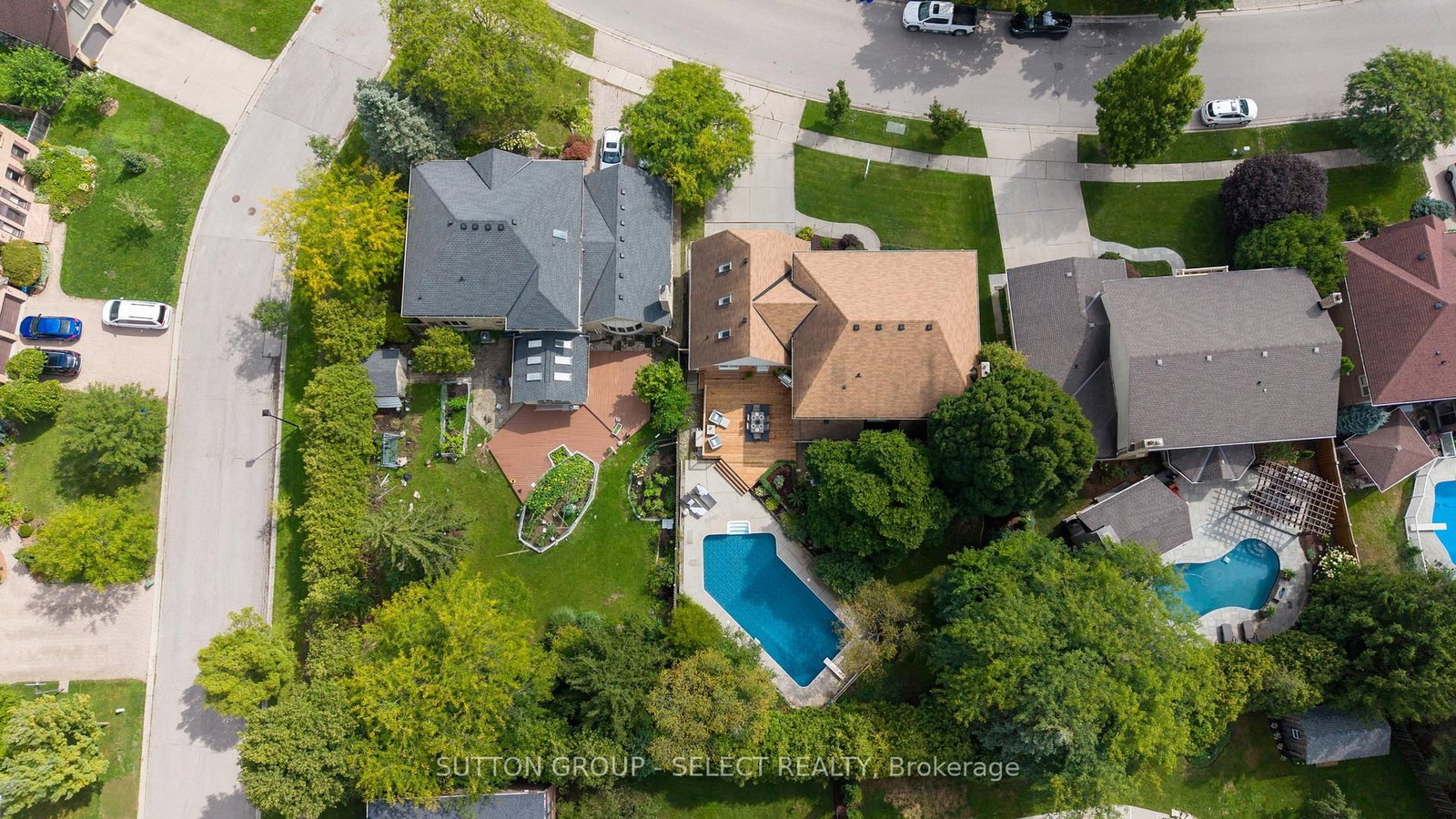 1316 Corley Drive N • London North, ON photo 46