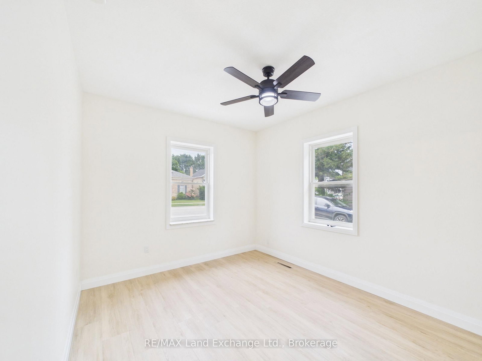 550 Queen Street • Kincardine, ON photo 12