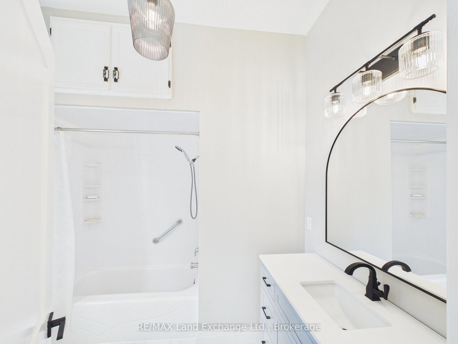 550 Queen Street • Kincardine, ON photo 13