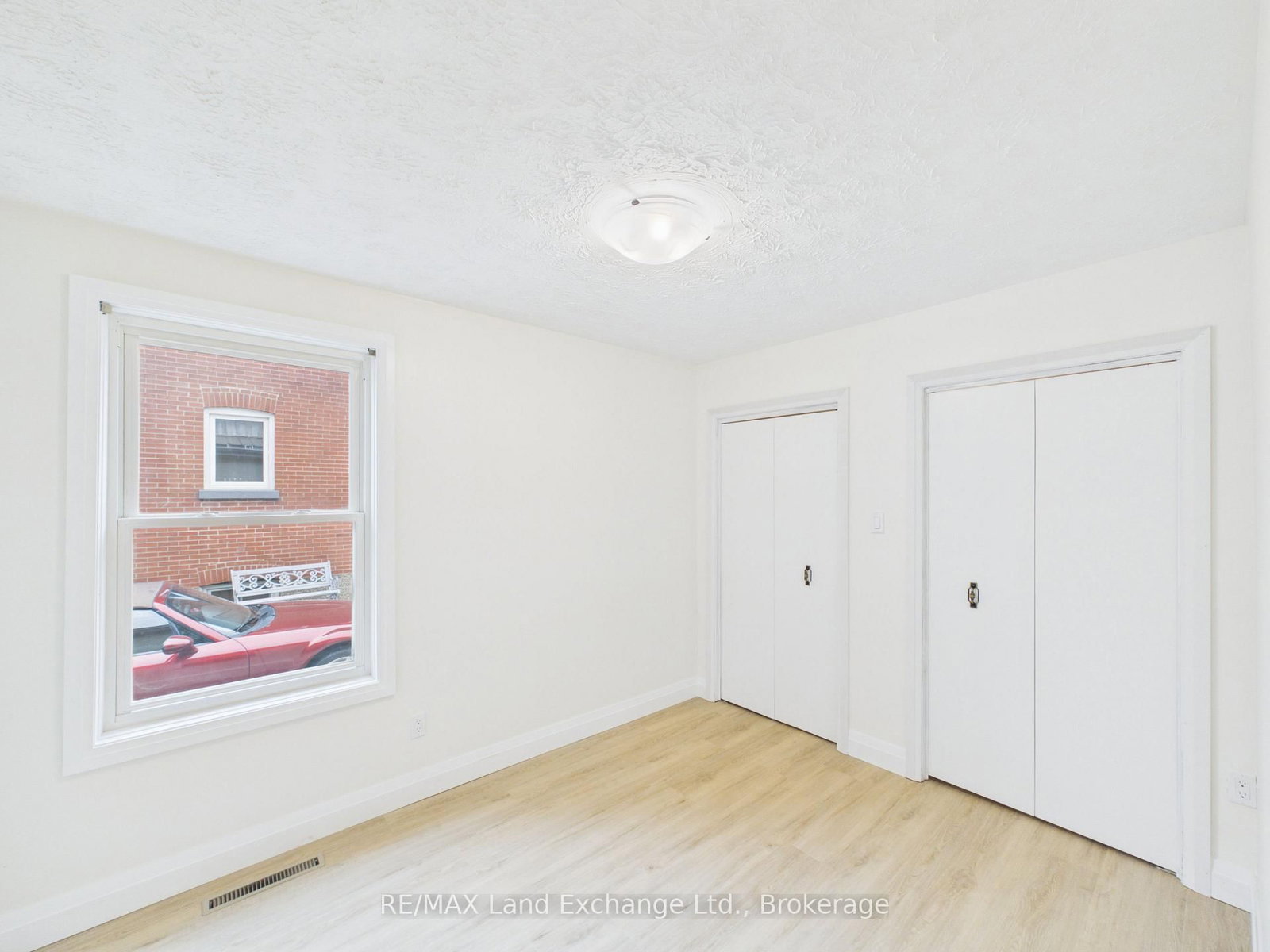 550 Queen Street • Kincardine, ON photo 14