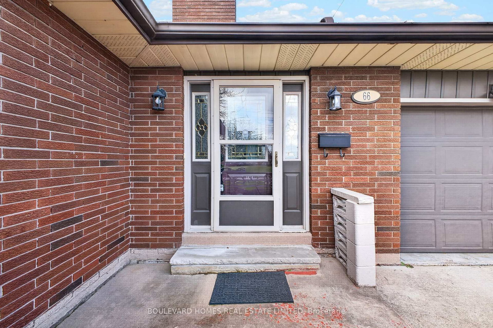66 Watt Avenue • Welland, ON photo 3
