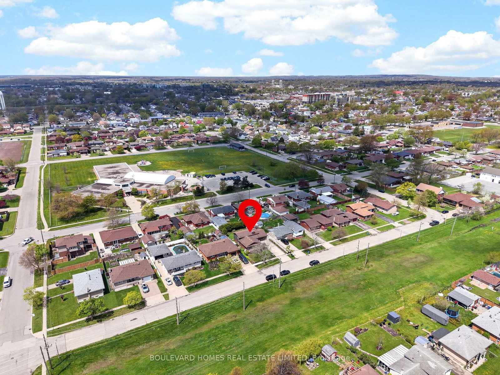 66 Watt Avenue • Welland, ON photo 43