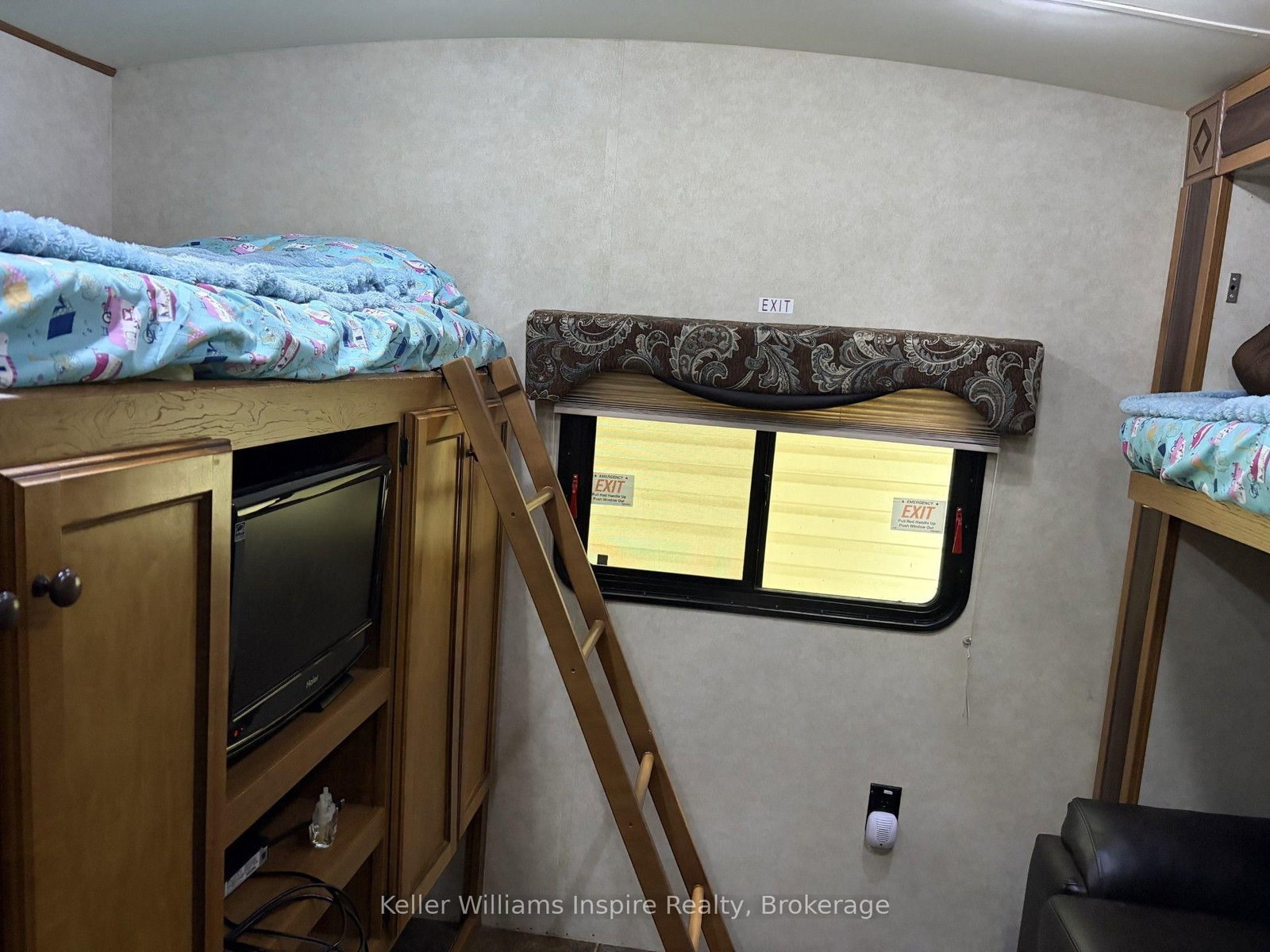 619 OAK Street • Centre Wellington, ON photo 10
