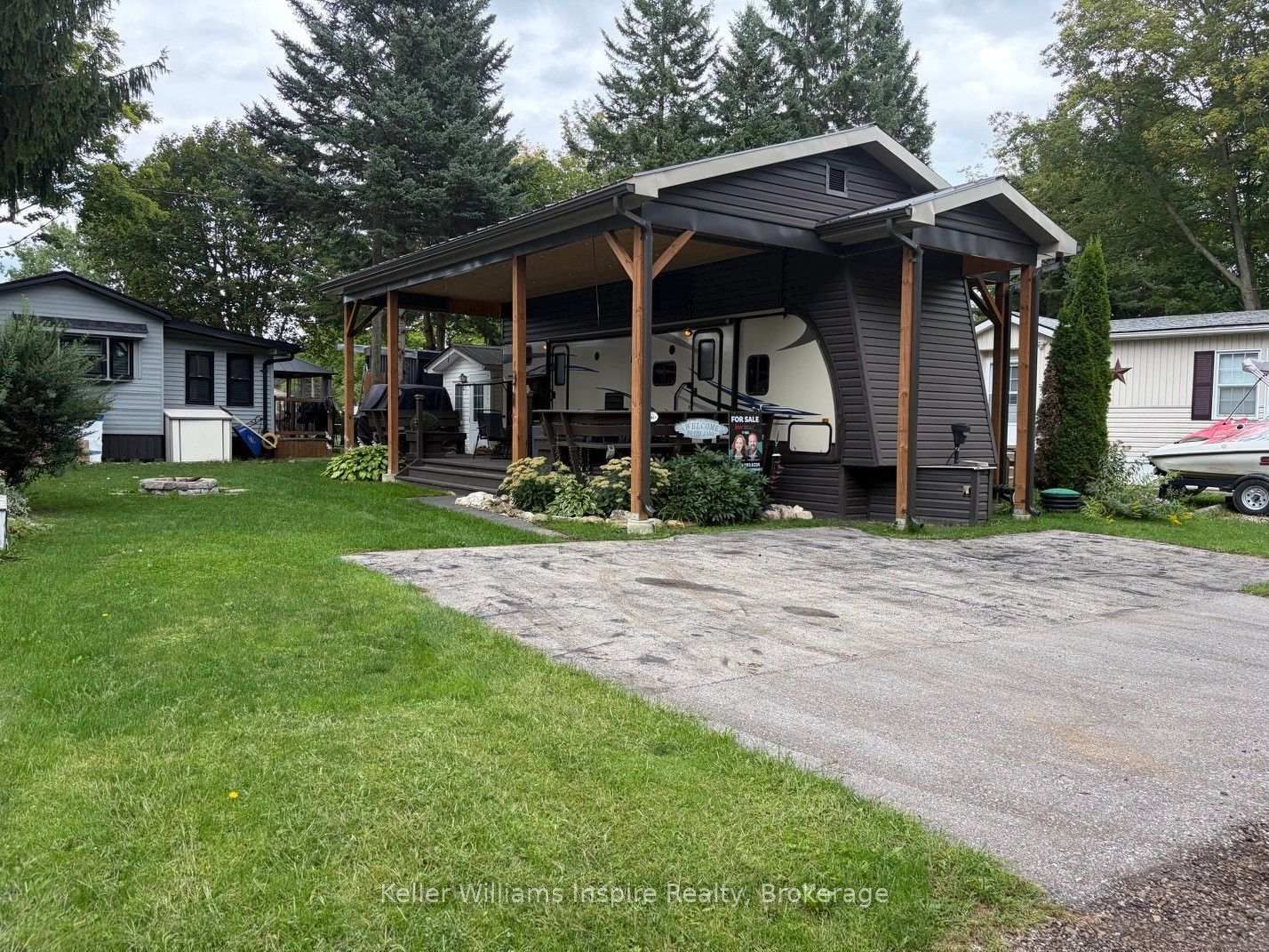 619 OAK Street • Centre Wellington, ON photo 6